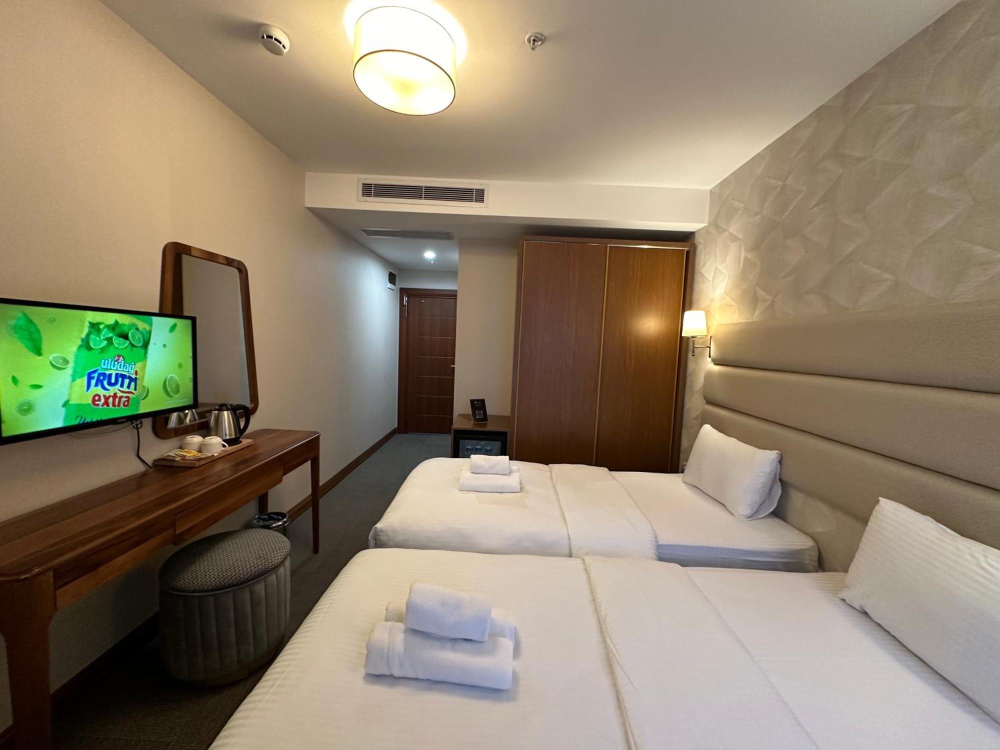 Istanbul Midpoint Hotel Экстерьер фото