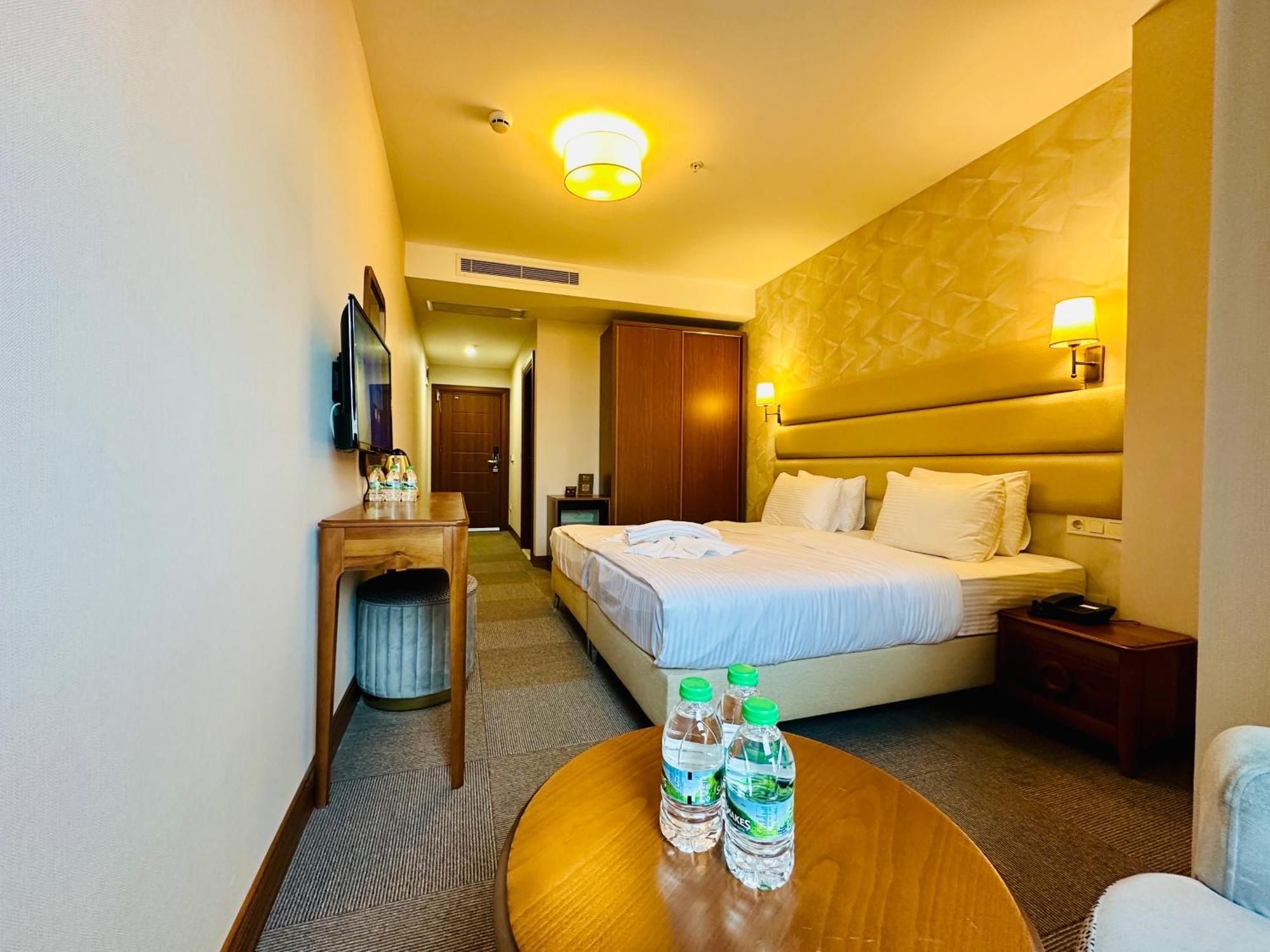 Istanbul Midpoint Hotel Экстерьер фото
