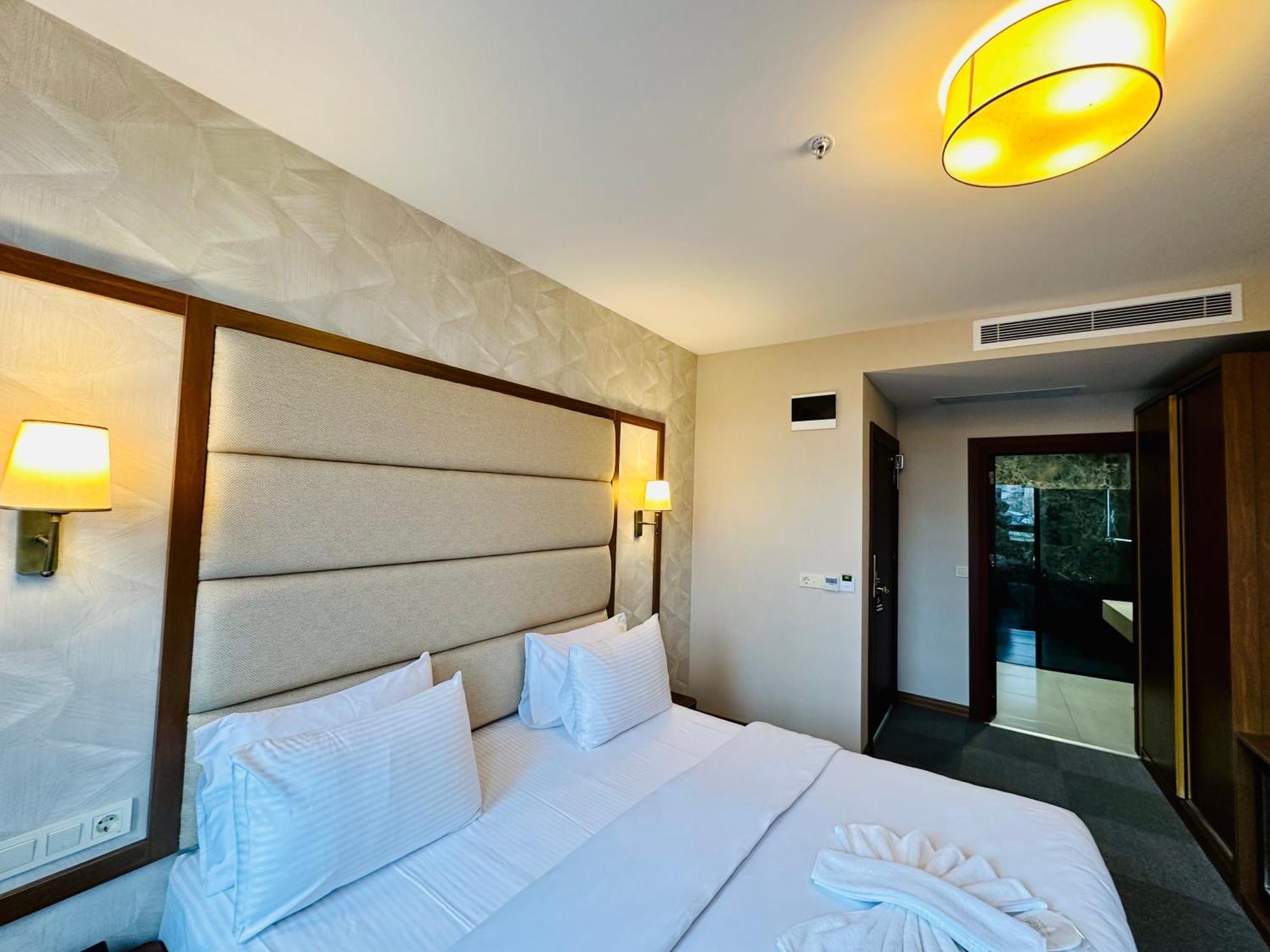 Istanbul Midpoint Hotel Экстерьер фото