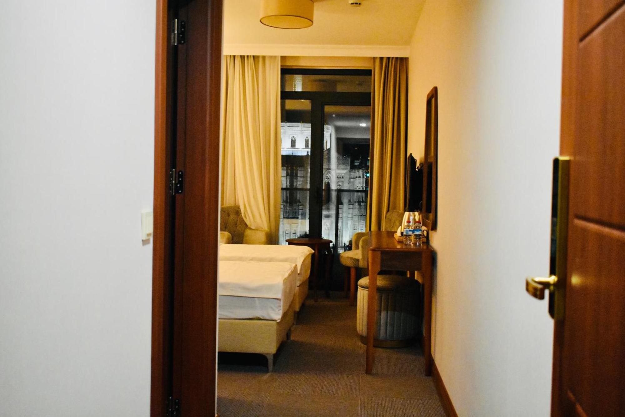 Istanbul Midpoint Hotel Экстерьер фото