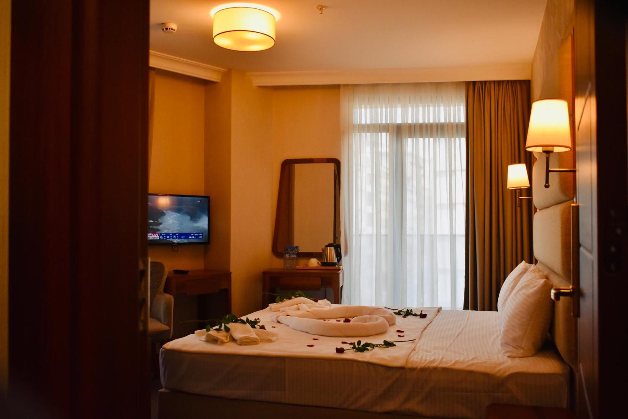 Istanbul Midpoint Hotel Экстерьер фото