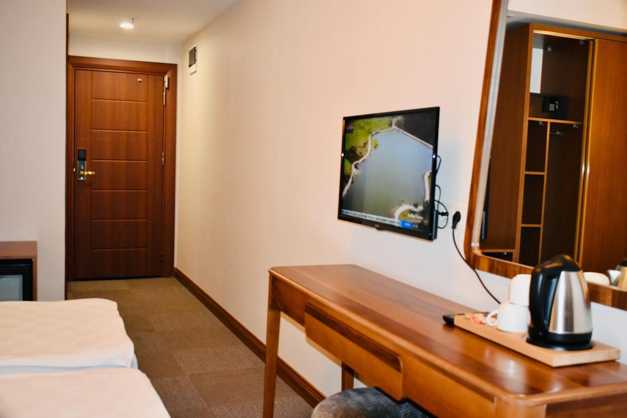 Istanbul Midpoint Hotel Экстерьер фото